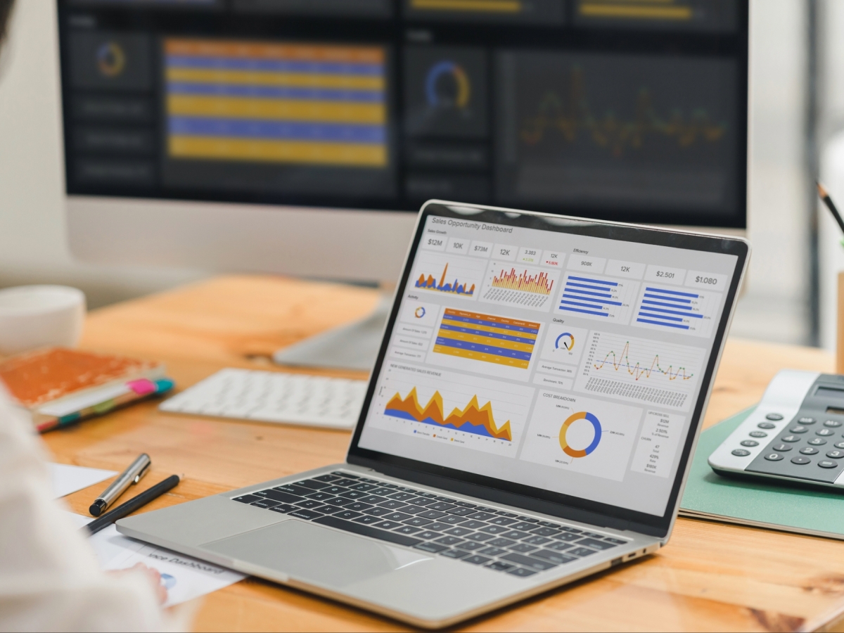 Graphs on a computer